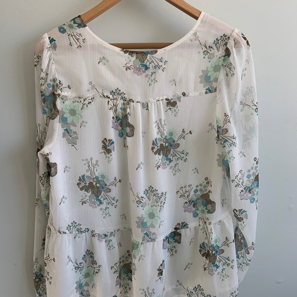 Loft size medium blouse - Picture 2 of 3